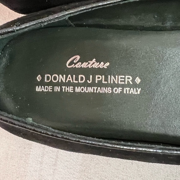 Donald J Pliner black suede Henna Mary Jane flats size 9 minor heel flaw - Picture 10 of 15